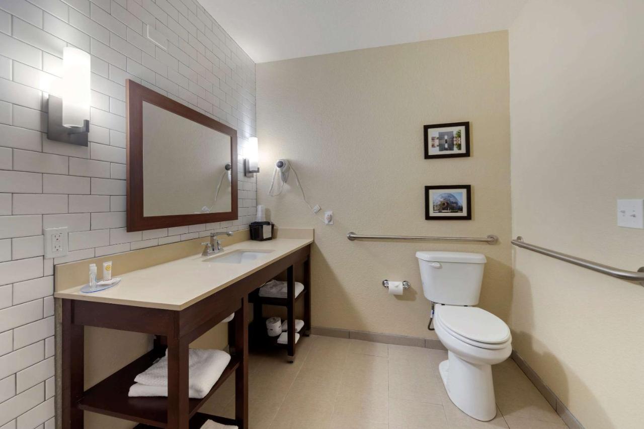 Comfort Inn & Suites Harrah Choctaw Екстер'єр фото
