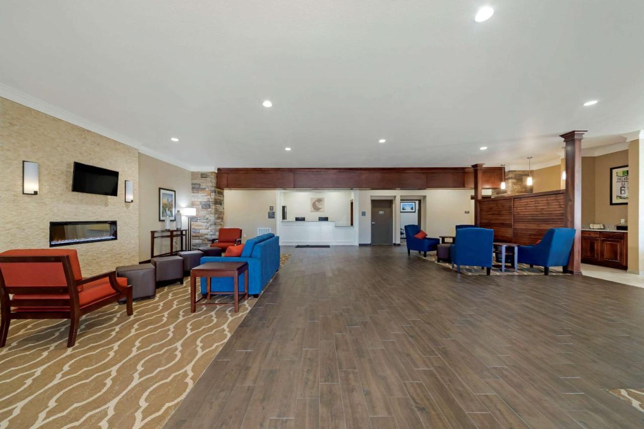 Comfort Inn & Suites Harrah Choctaw Екстер'єр фото