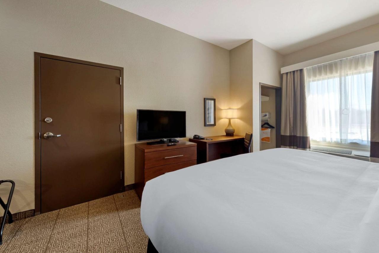 Comfort Inn & Suites Harrah Choctaw Екстер'єр фото