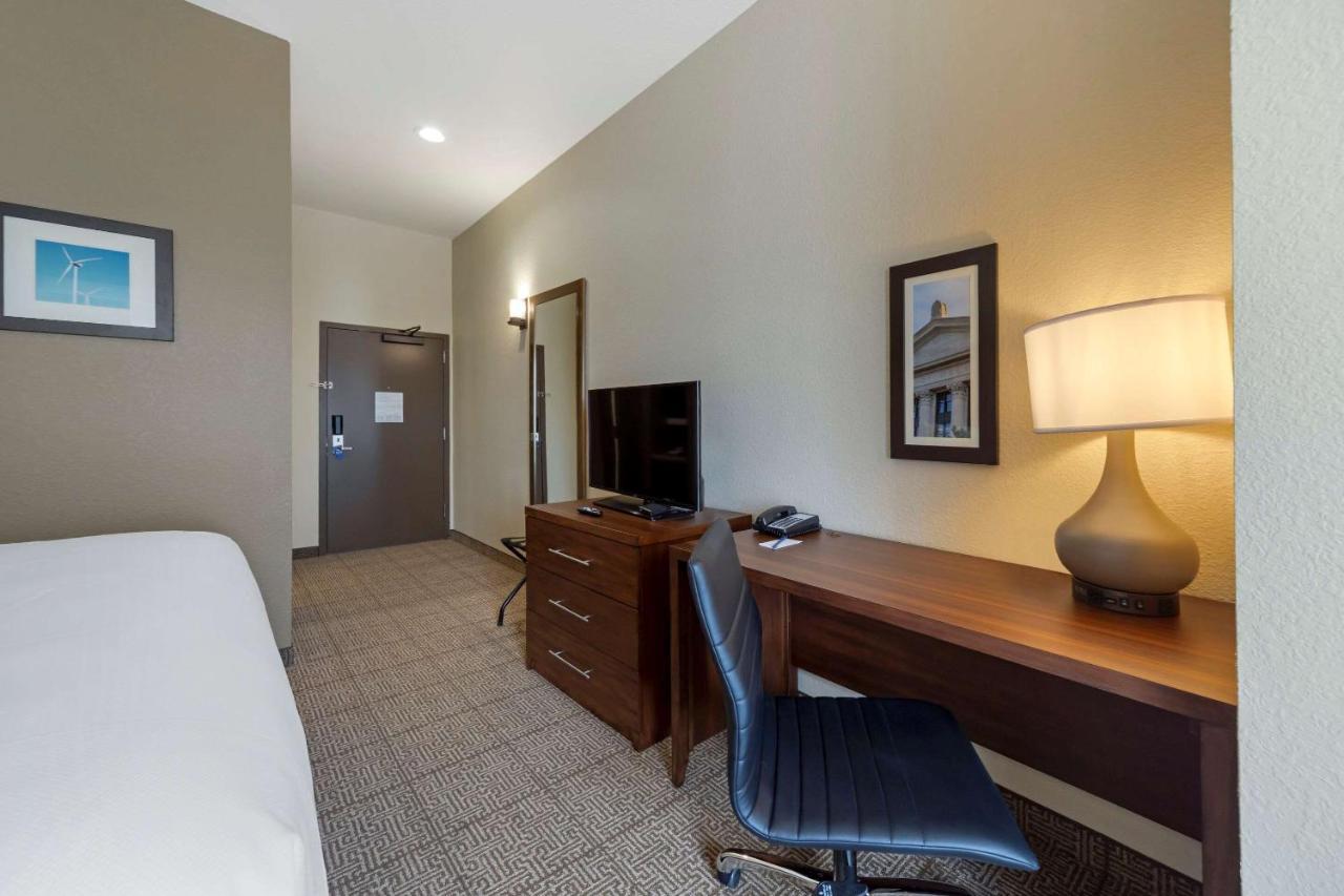 Comfort Inn & Suites Harrah Choctaw Екстер'єр фото