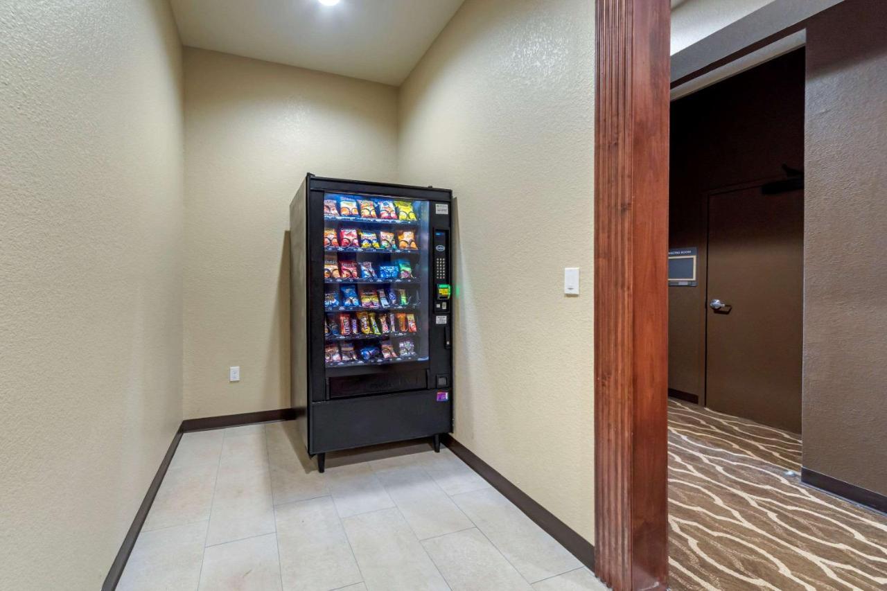 Comfort Inn & Suites Harrah Choctaw Екстер'єр фото