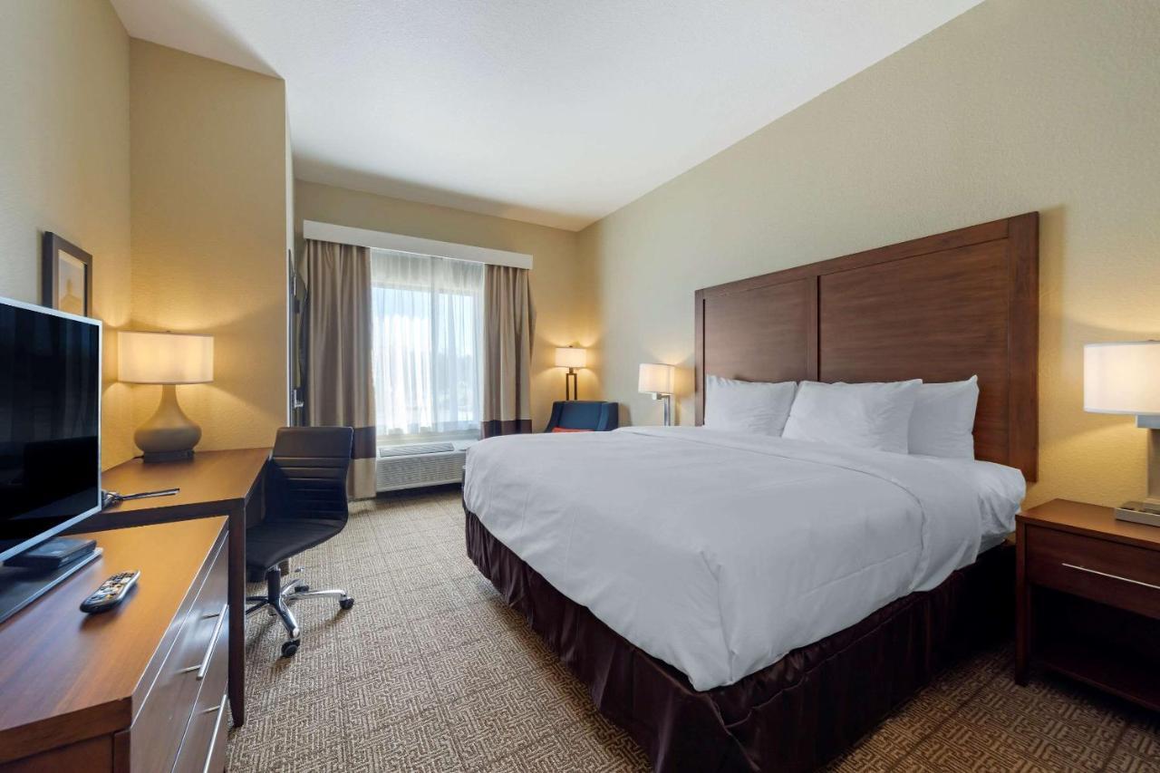 Comfort Inn & Suites Harrah Choctaw Екстер'єр фото